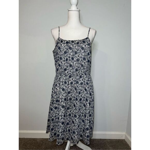 NEW! Women’s Blue Floral Spaghetti Strap Dress size LP Ann Taylor - Picture 2 of 10